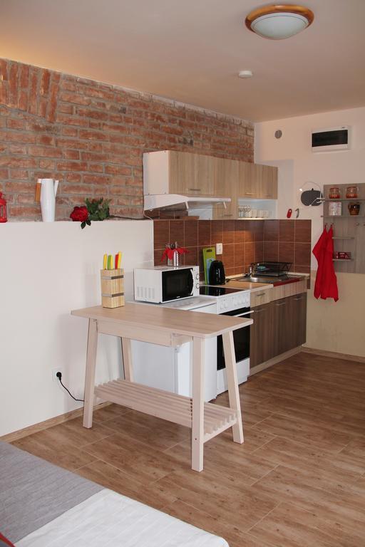Comfortable Apartments Under The St. Barbara'S Cathedral 库特纳霍拉 外观 照片